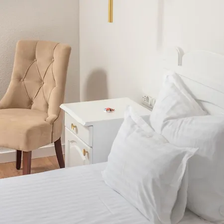 Nono Ban Hotel 4*